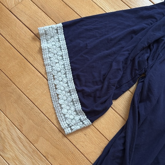 Lace Trim Robe - Picture 3 of 5